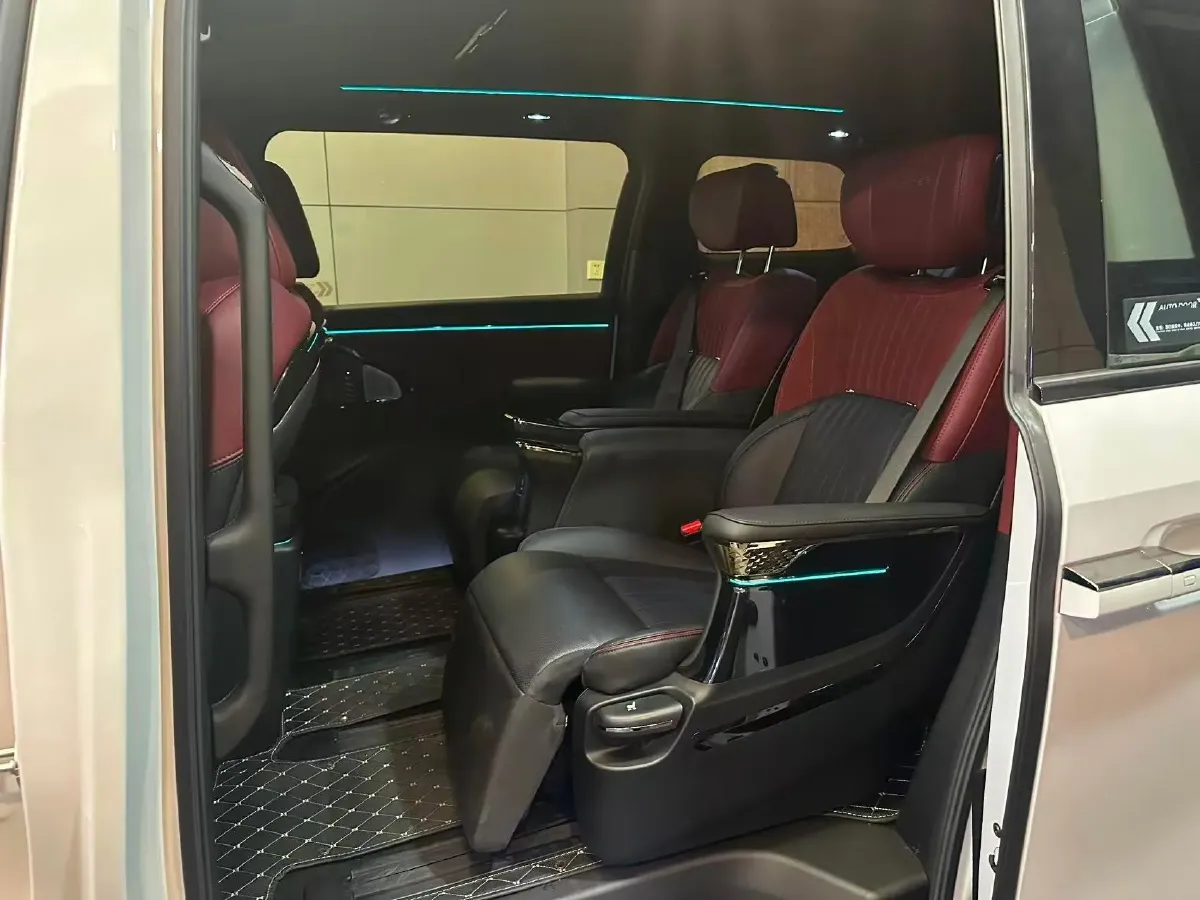 2023 GAC Trumpchi M8 2.0T 252HP L4 8AT,autocango,china used car exporter,china ev exporter,chinese used car exporter,chinese used ev exporter