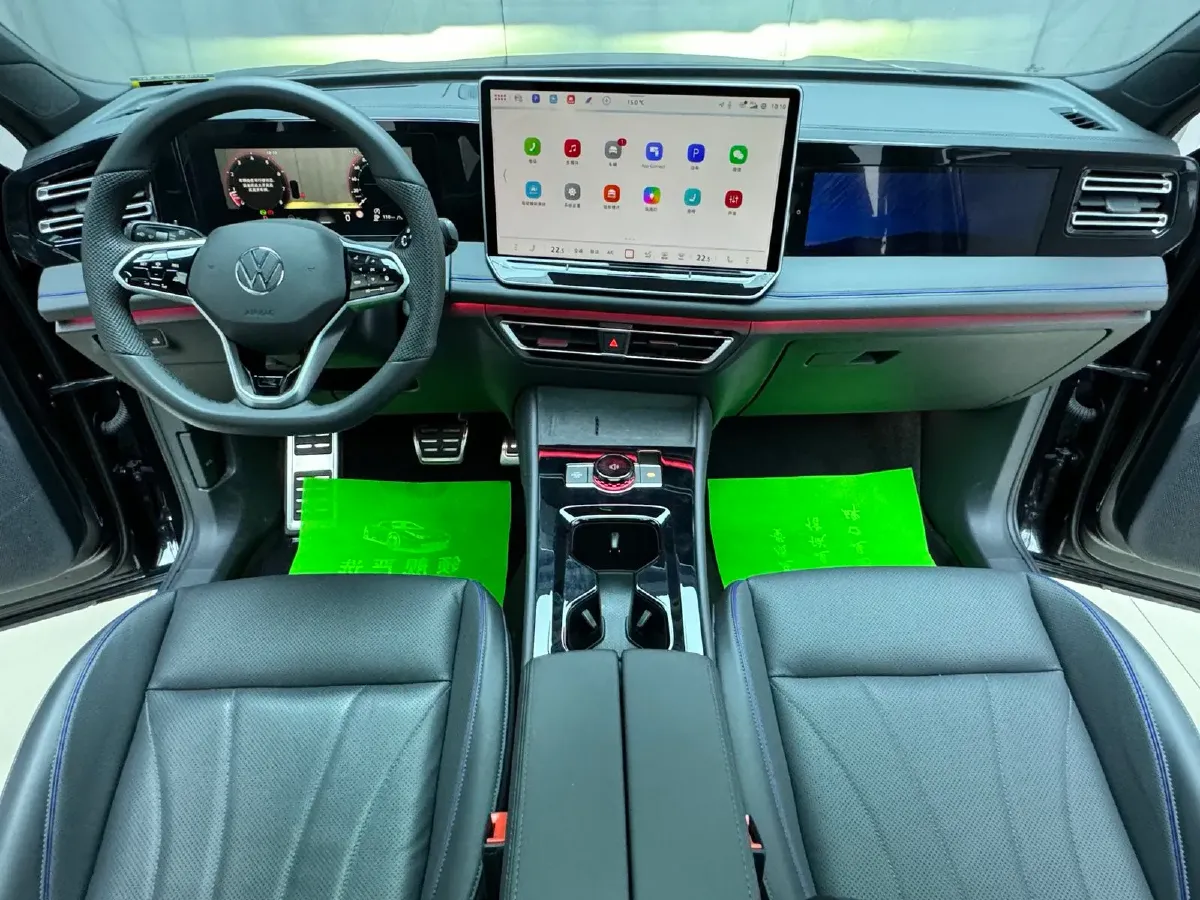 2024 Volkswagen Tiguan L 2.0T 186HP L4 7DCT,autocango,china used car exporter,china ev exporter,chinese used car exporter,chinese used ev exporter