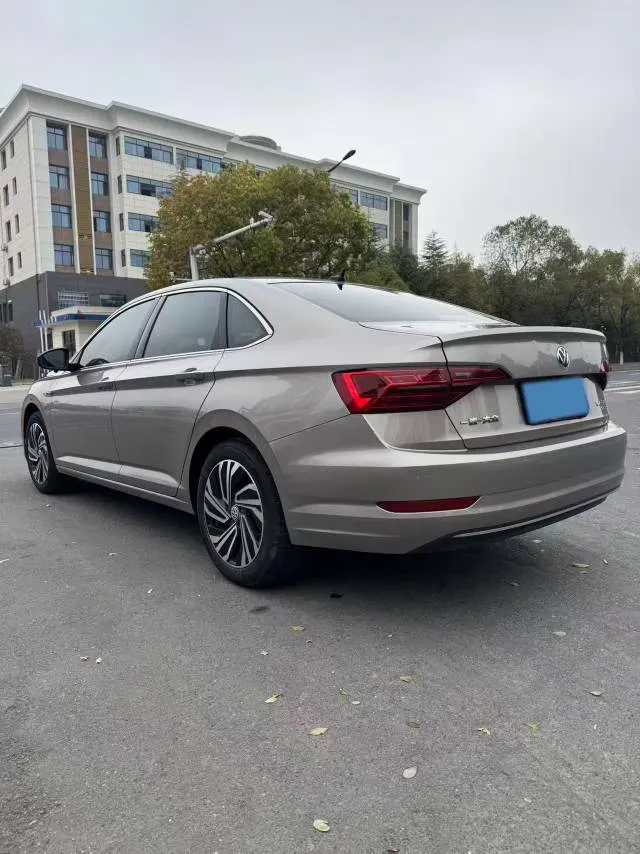 2021 ChangAn UNI-K 2.0T 233HP L4 8AT,autocango,china used car exporter,china ev exporter,chinese used car exporter,chinese used ev exporter