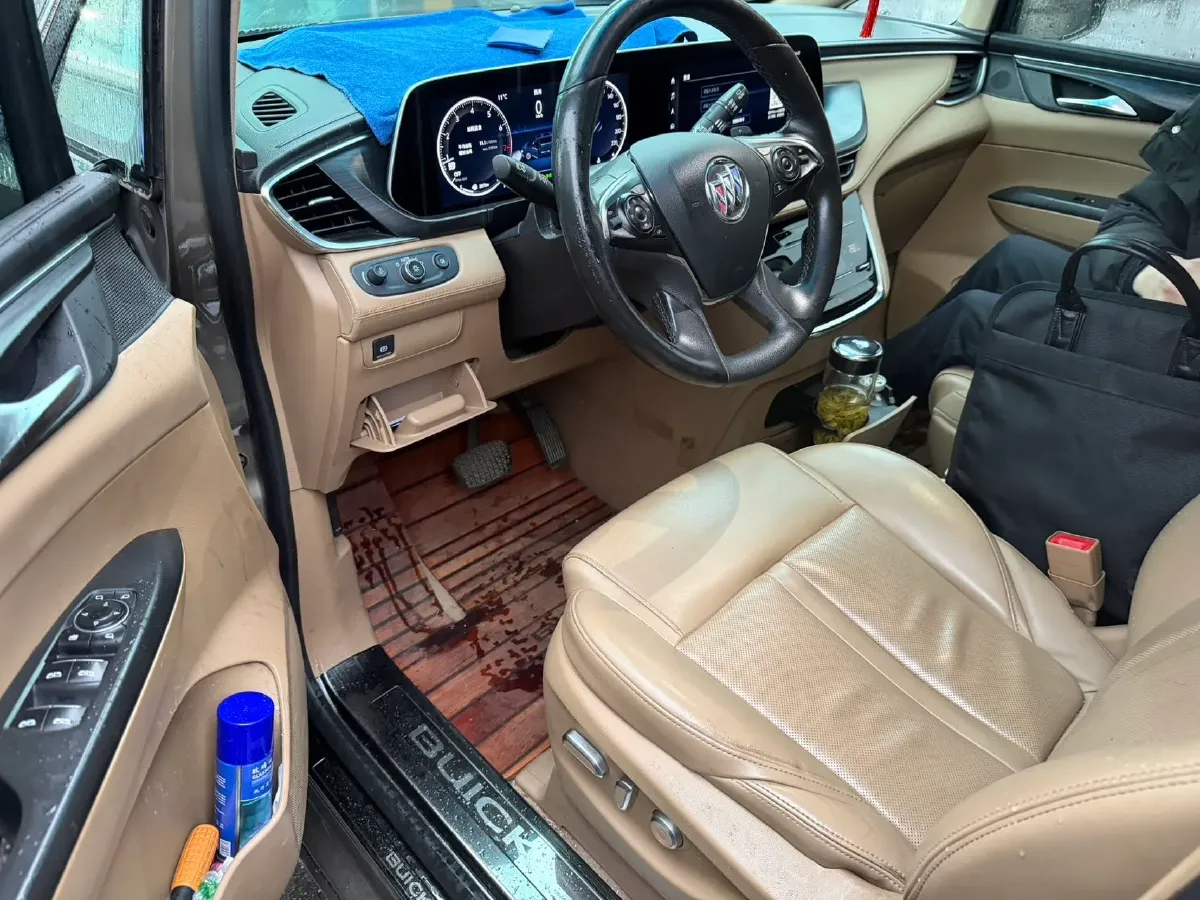 2021 Buick GL8 2.0T 237HP L4 9AT,autocango,china used car exporter,china ev exporter,chinese used car exporter,chinese used ev exporter