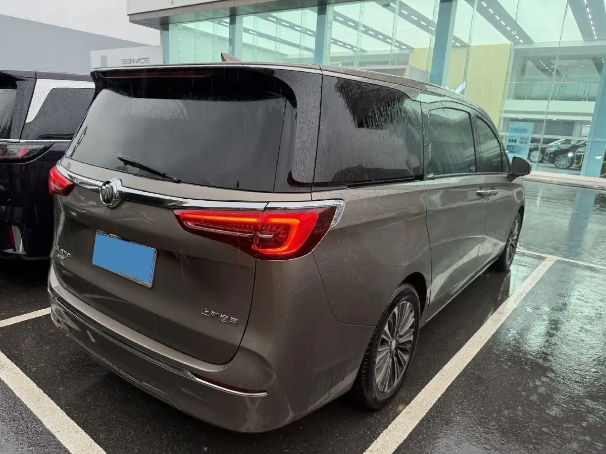 2021 Buick GL8 2.0T 237HP L4 9AT,autocango,china used car exporter,china ev exporter,chinese used car exporter,chinese used ev exporter