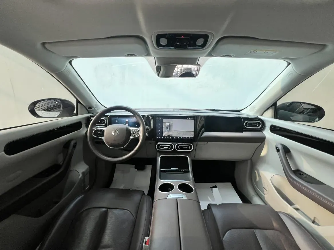 2023 Leapmotor C11 Range Extended 131HP REEV 30.1KWH,autocango,china used car exporter,china ev exporter,chinese used car exporter,chinese used ev exporter