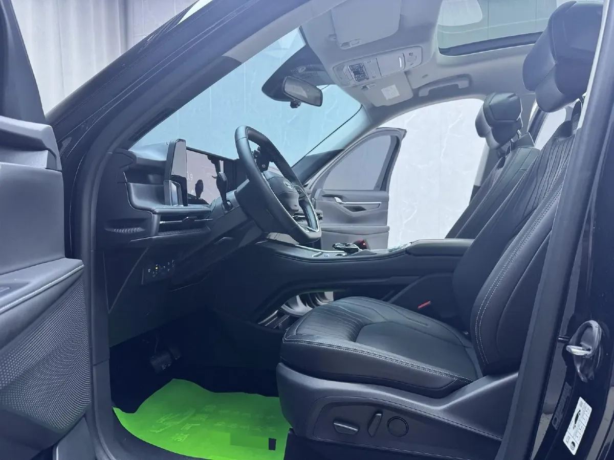 2025 Ford Edge 2.0T 252HP L4 8AT,autocango,china used car exporter,china ev exporter,chinese used car exporter,chinese used ev exporter