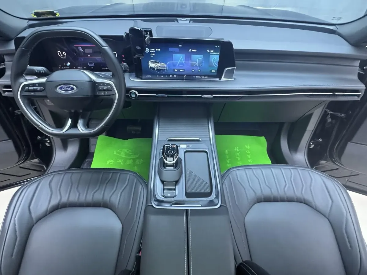 2025 Ford Edge 2.0T 252HP L4 8AT,autocango,china used car exporter,china ev exporter,chinese used car exporter,chinese used ev exporter