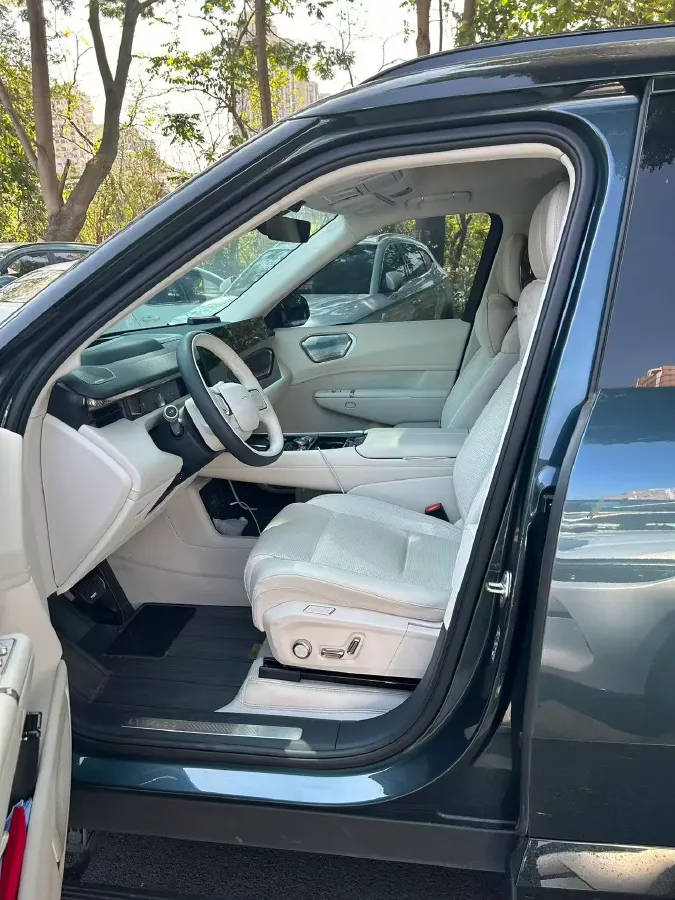 2025 LYNK&CO 900 1.5T 190HP L4 3DHT PHEV 43.3KWH,autocango,china used car exporter,china ev exporter,chinese used car exporter,chinese used ev exporter