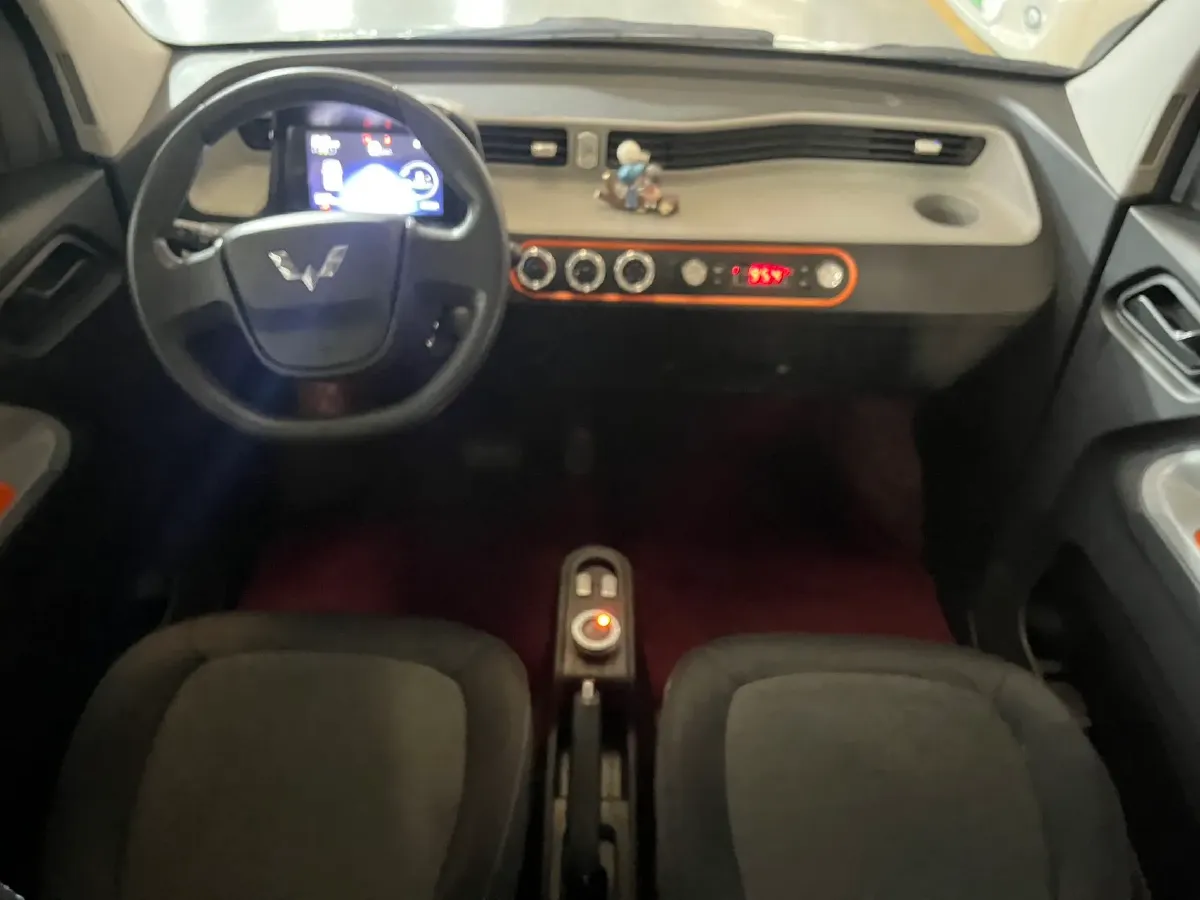 2022 WuLing HongGuang MINI EV BEV 13.9KWH,autocango,china used car exporter,china ev exporter,chinese used car exporter,chinese used ev exporter