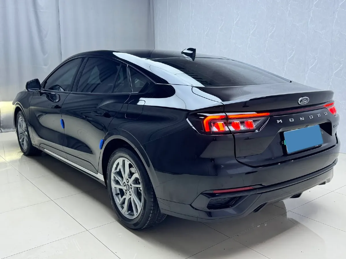 2023 Ford Mondeo 2.0T 254HP L4 8AT,autocango,china used car exporter,china ev exporter,chinese used car exporter,chinese used ev exporter