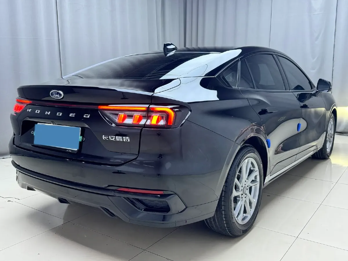 2023 Ford Mondeo 2.0T 254HP L4 8AT,autocango,china used car exporter,china ev exporter,chinese used car exporter,chinese used ev exporter