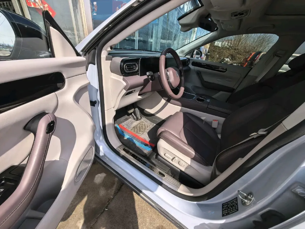 2023 Leapmotor C11 BEV 69.2KWH,autocango,china used car exporter,china ev exporter,chinese used car exporter,chinese used ev exporter