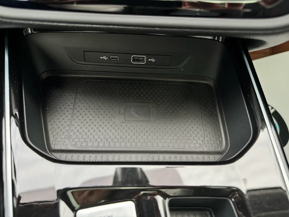 2023 Volkswagen Lamando 1.4T 150HP L4 7DCT,autocango,china used car exporter,china ev exporter,chinese used car exporter,chinese used ev exporter