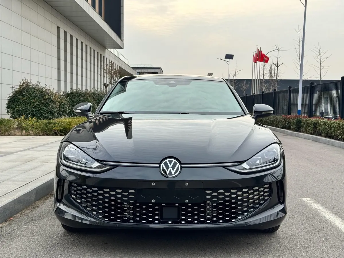 2023 Volkswagen Lamando 1.4T 150HP L4 7DCT,autocango,china used car exporter,china ev exporter,chinese used car exporter,chinese used ev exporter