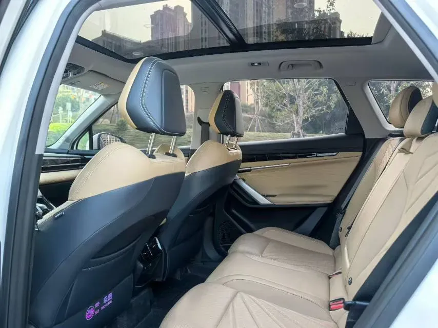 2023 Geely StarRay 1.5T 181HP L4 7DCT,autocango,china used car exporter,china ev exporter,chinese used car exporter,chinese used ev exporter