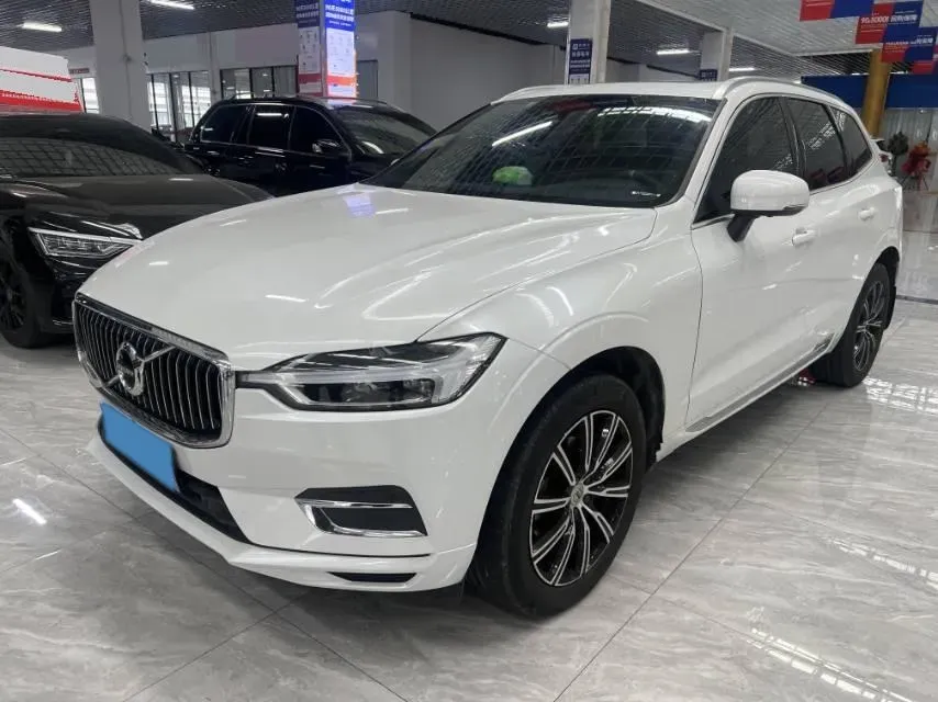 2021 Volvo XC60 2.0T 250HP L4 8AT,autocango,china used car exporter,china ev exporter,chinese used car exporter,chinese used ev exporter