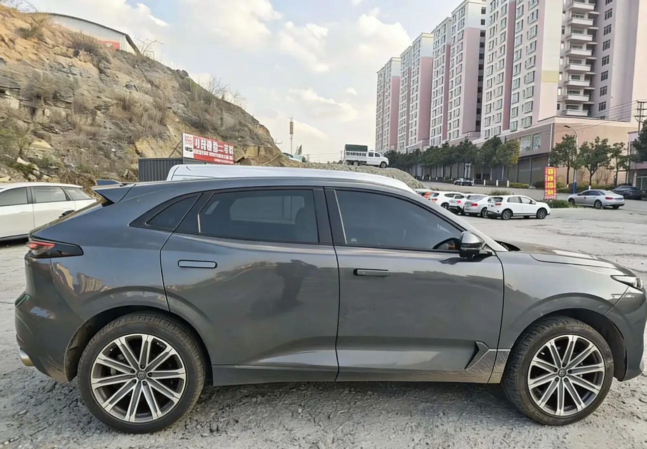 2021 ChangAn UNI-K 2.0T 233HP L4 8AT,autocango,china used car exporter,china ev exporter,chinese used car exporter,chinese used ev exporter