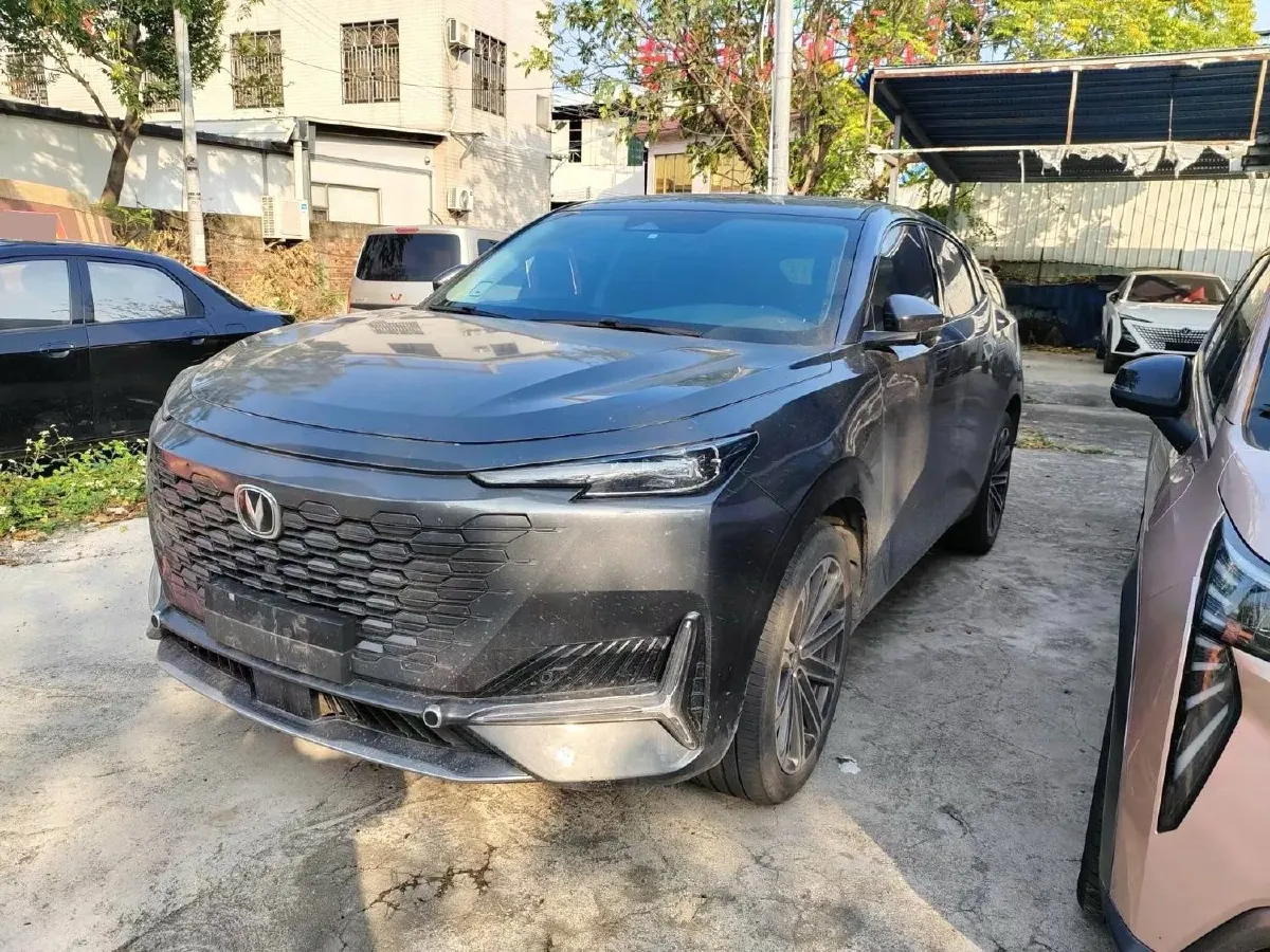 2021 ChangAn UNI-K 2.0T 233HP L4 8AT,autocango,china used car exporter,china ev exporter,chinese used car exporter,chinese used ev exporter