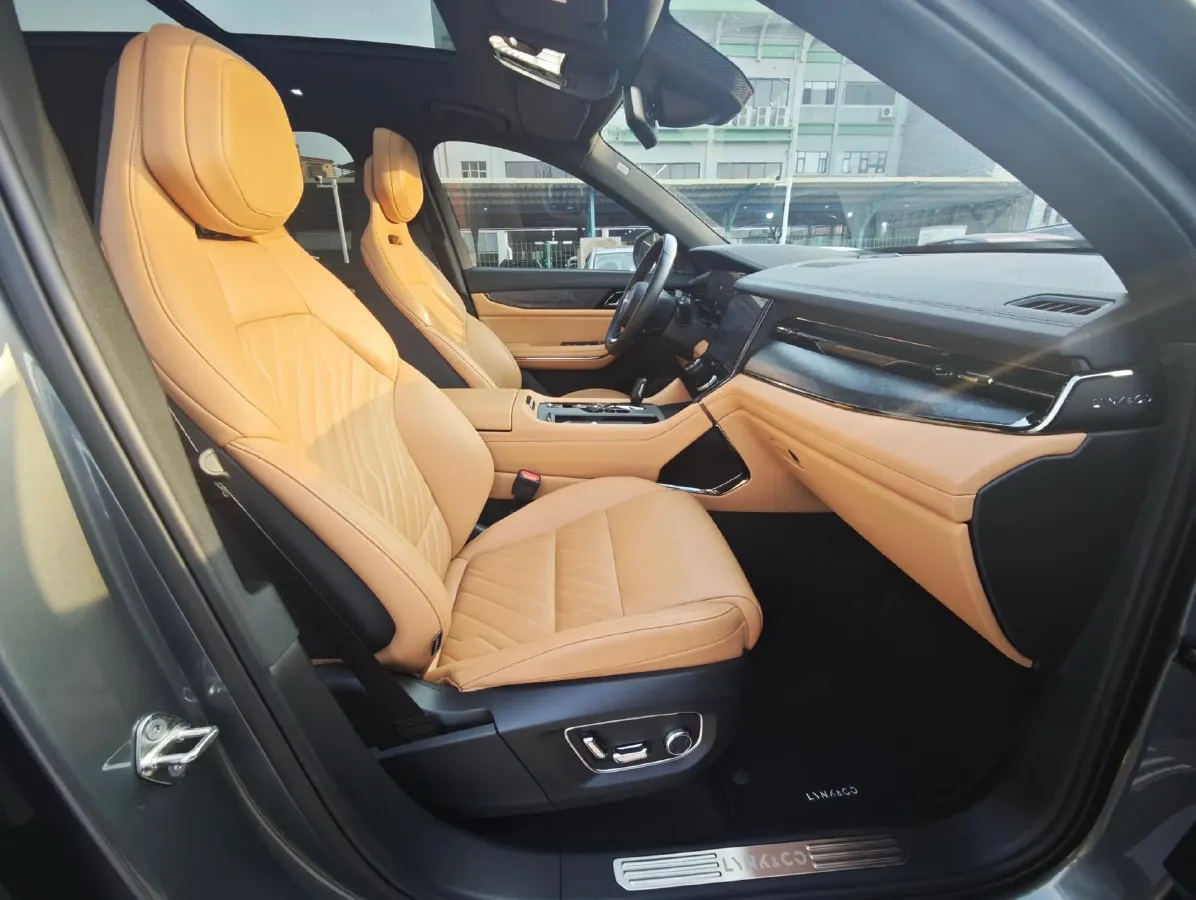 2021 Buick GL8 2.0T 237HP L4 9AT,autocango,china used car exporter,china ev exporter,chinese used car exporter,chinese used ev exporter