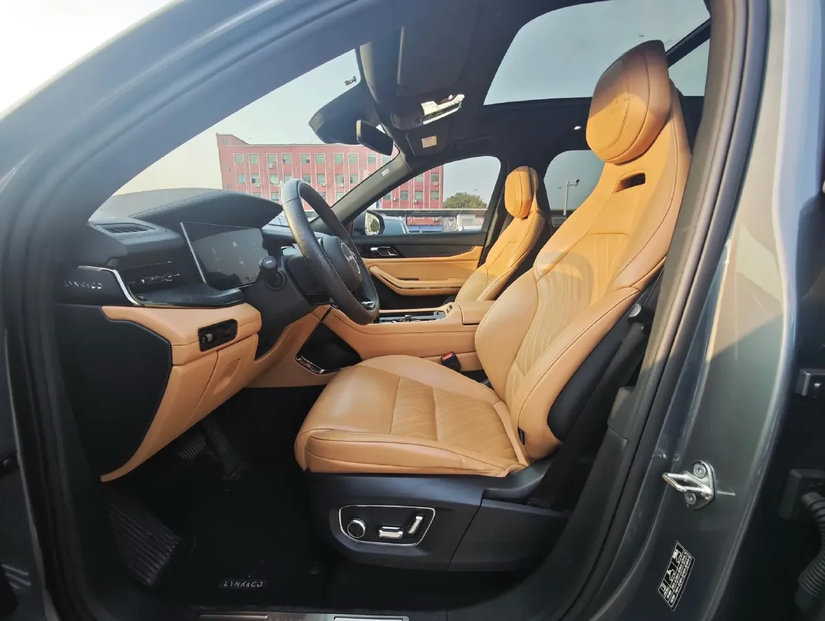 2021 Buick GL8 2.0T 237HP L4 9AT,autocango,china used car exporter,china ev exporter,chinese used car exporter,chinese used ev exporter