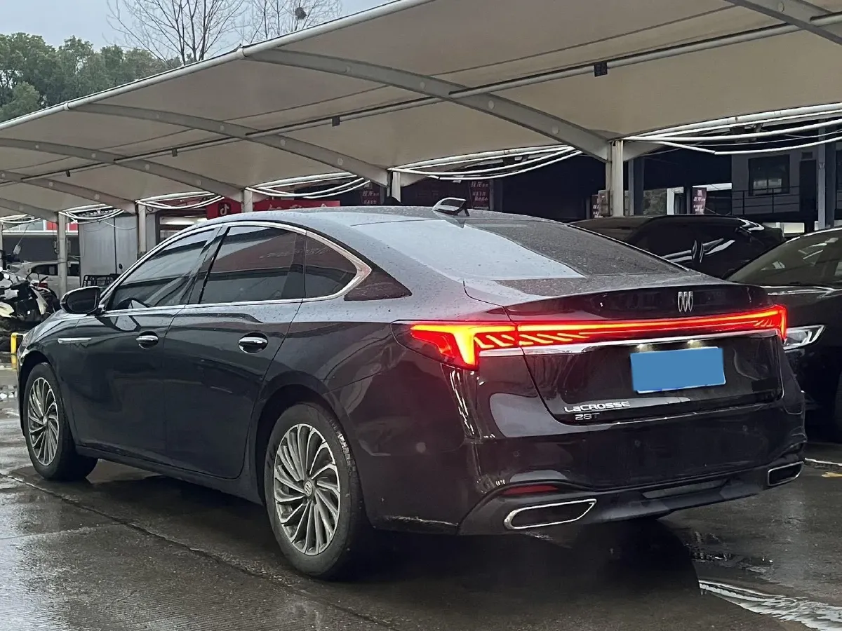 2023 Buick Larcosse 2.0T 237HP L4 9AT,autocango,china used car exporter,china ev exporter,chinese used car exporter,chinese used ev exporter