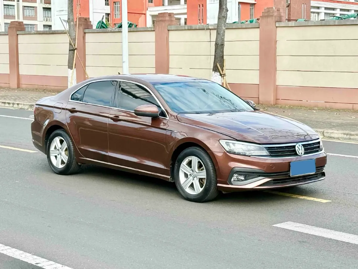 2019 Volkswagen T-Cross 1.4T 150HP L4 7DCT,autocango,china used car exporter,china ev exporter,chinese used car exporter,chinese used ev exporter