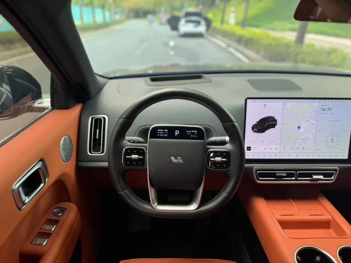 2024 Li L9 Range Extended 154HP REEV 52.3KWH,autocango,china used car exporter,china ev exporter,chinese used car exporter,chinese used ev exporter