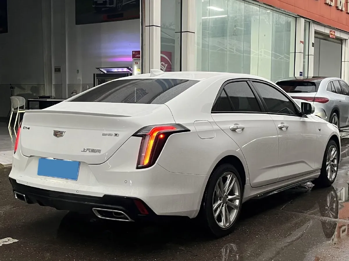 2022 Cadillac CT4 2.0T 237HP L4 8AT,autocango,china used car exporter,china ev exporter,chinese used car exporter,chinese used ev exporter
