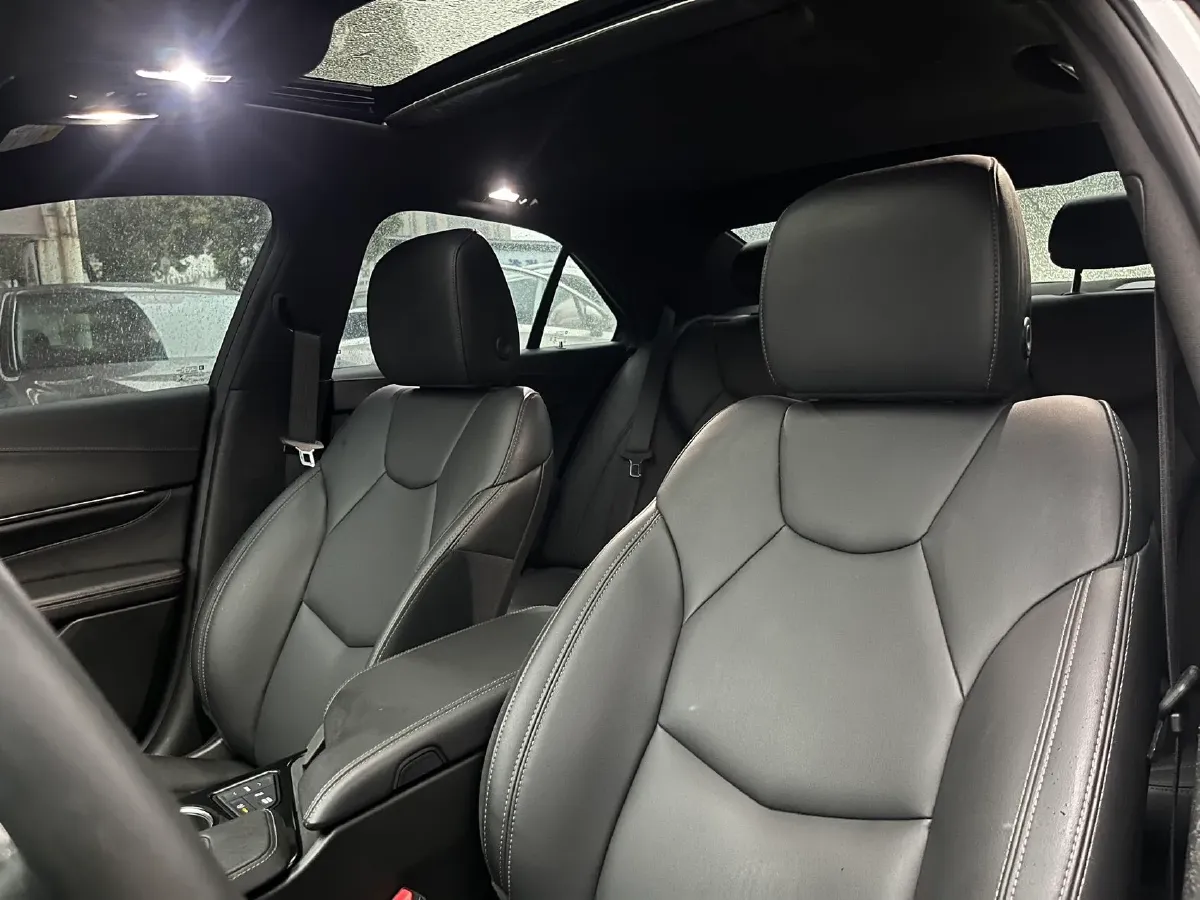 2022 Cadillac CT4 2.0T 237HP L4 8AT,autocango,china used car exporter,china ev exporter,chinese used car exporter,chinese used ev exporter