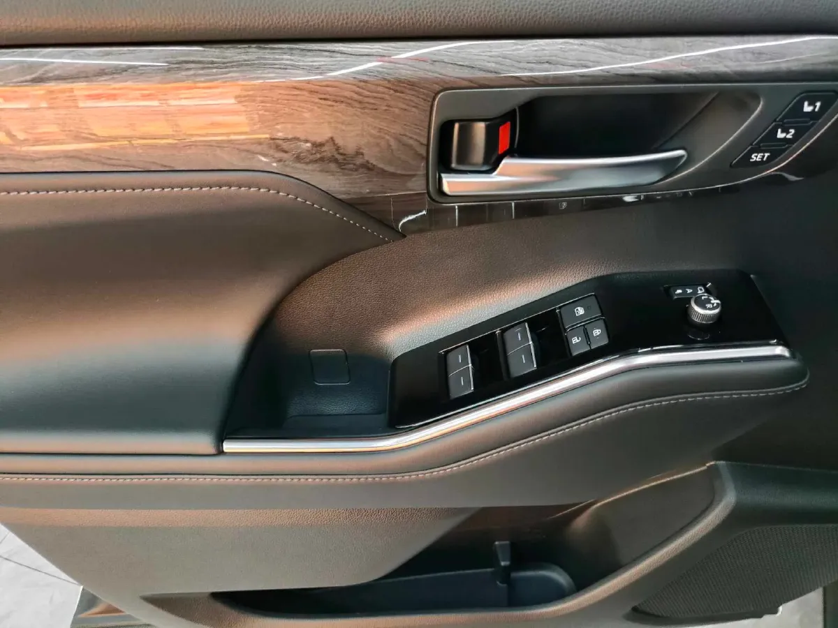 2023 Toyota Highlander 2.5L 189HP L4 E-CVT Hybrid,autocango,china used car exporter,china ev exporter,chinese used car exporter,chinese used ev exporter