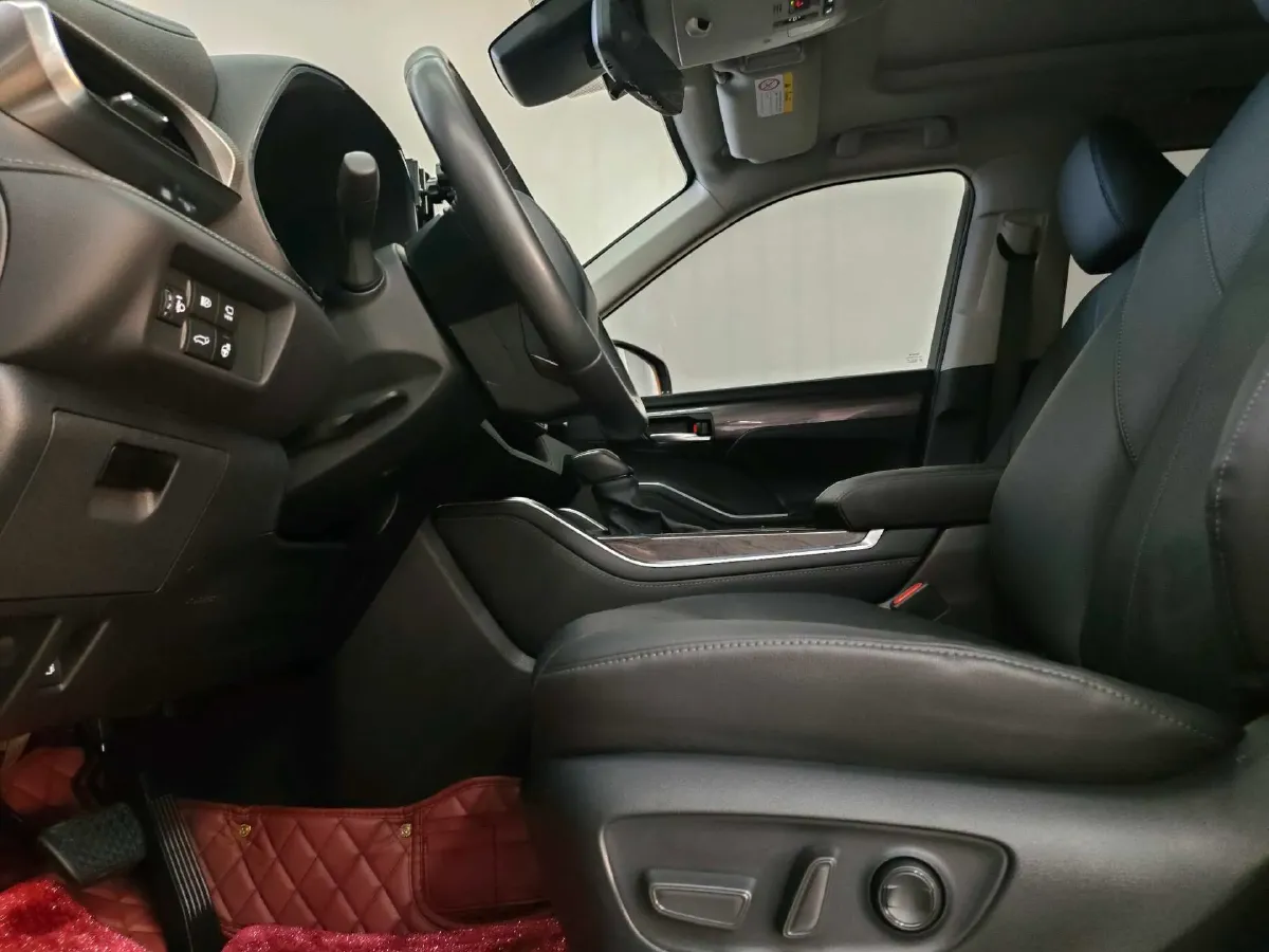 2023 Toyota Highlander 2.5L 189HP L4 E-CVT Hybrid,autocango,china used car exporter,china ev exporter,chinese used car exporter,chinese used ev exporter