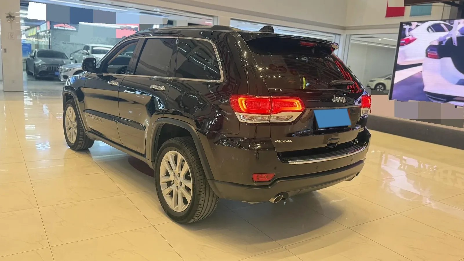 2017 Jeep Grand Cherokee 3.6L 286HP V6 8AT,autocango,china used car exporter,china ev exporter,chinese used car exporter,chinese used ev exporter