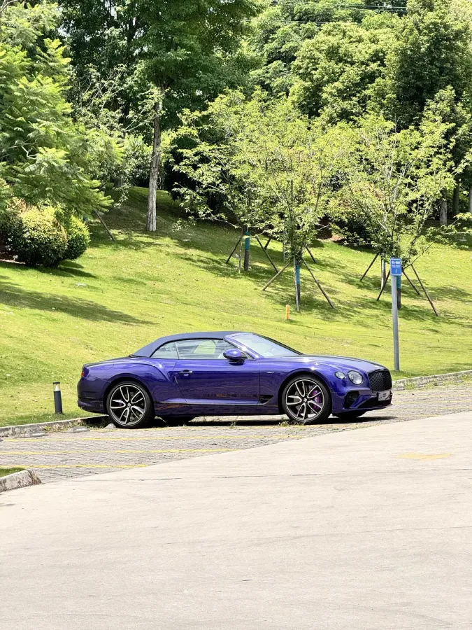 2023 Bentley Continental 4.0T 549HP V8 8DCT,autocango,china used car exporter,china ev exporter,chinese used car exporter,chinese used ev exporter