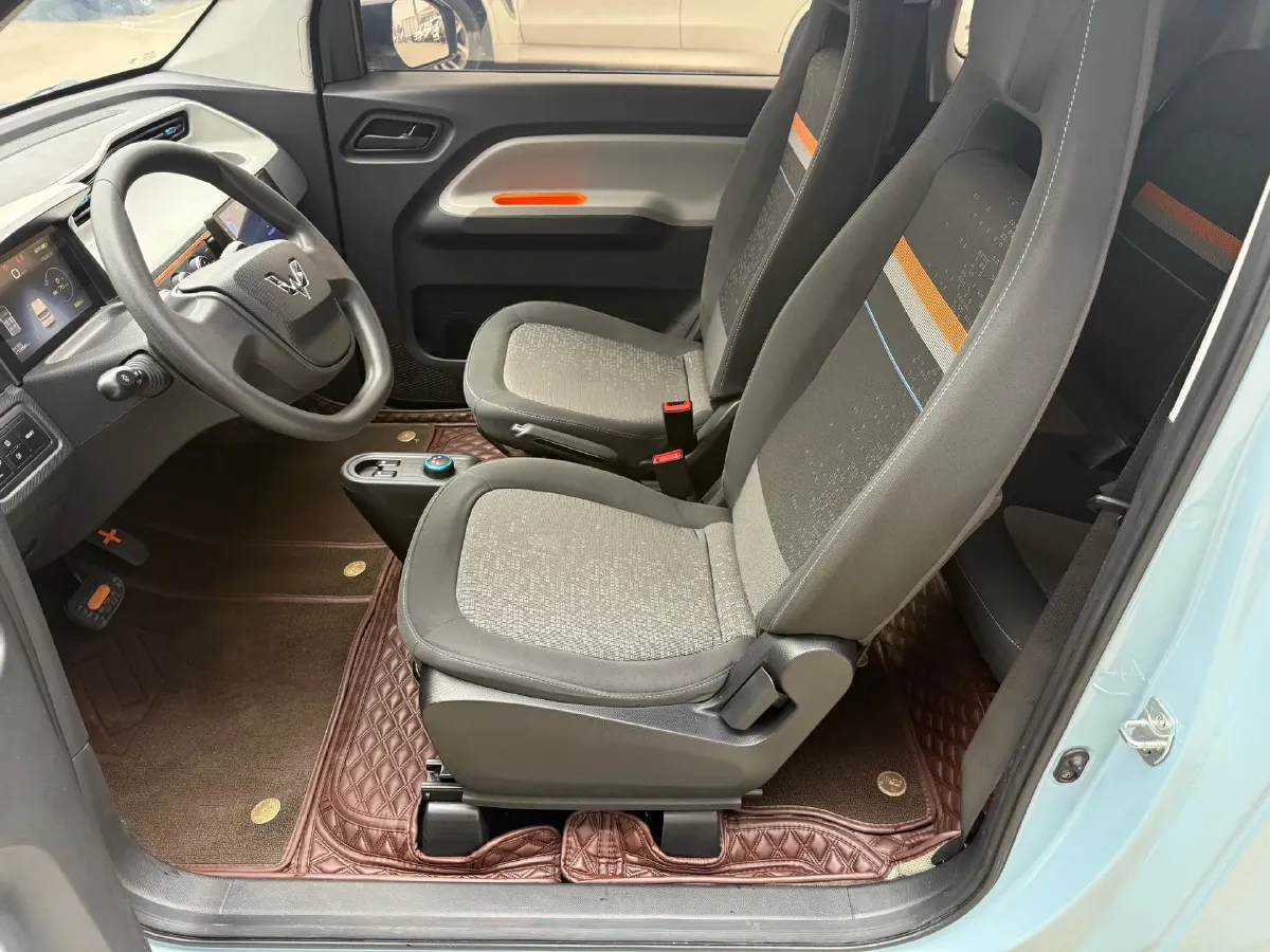 2020 WuLing HongGuang MINI EV BEV 9KWH,autocango,china used car exporter,china ev exporter,chinese used car exporter,chinese used ev exporter