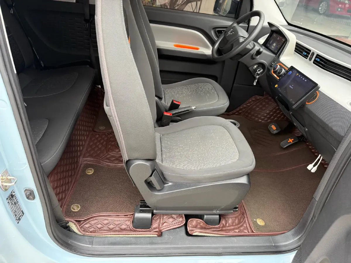 2020 WuLing HongGuang MINI EV BEV 9KWH,autocango,china used car exporter,china ev exporter,chinese used car exporter,chinese used ev exporter