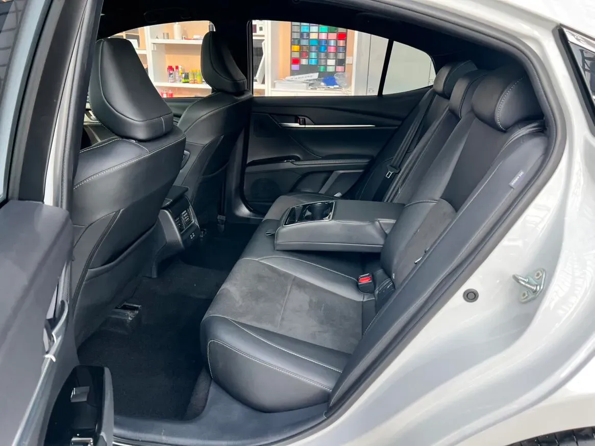 2024 Toyota Camry 2.0L 173HP L4 CVT,autocango,china used car exporter,china ev exporter,chinese used car exporter,chinese used ev exporter