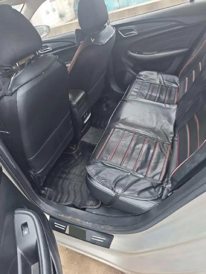 2019 Roewe i5 1.5L 120HP L4 CVT,autocango,china used car exporter,china ev exporter,chinese used car exporter,chinese used ev exporter