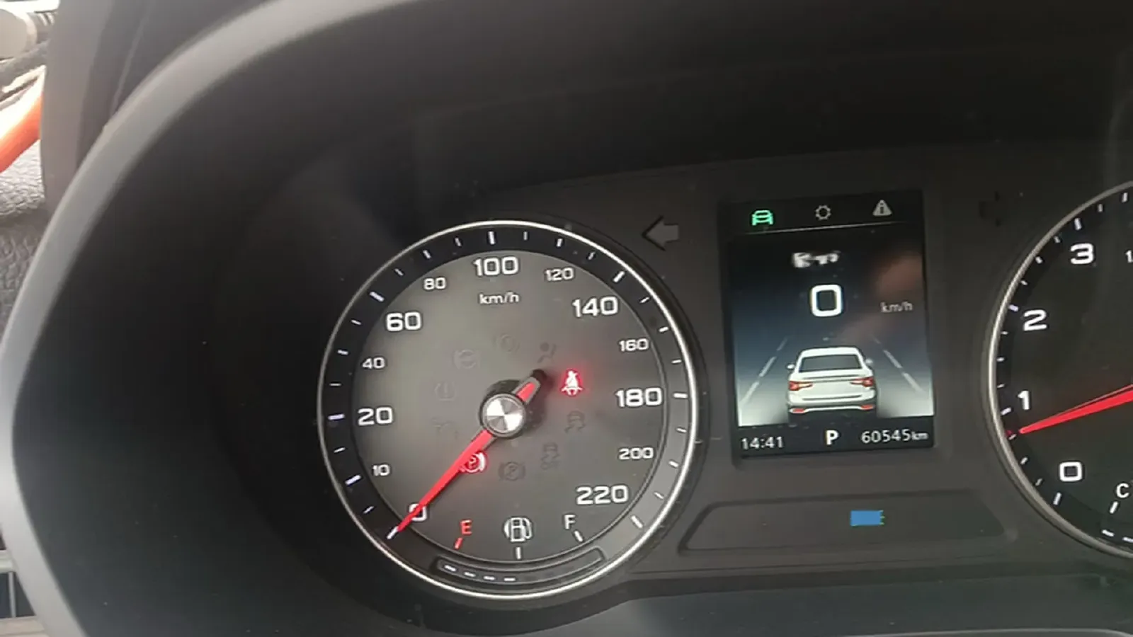 2019 Roewe i5 1.5L 120HP L4 CVT,autocango,china used car exporter,china ev exporter,chinese used car exporter,chinese used ev exporter