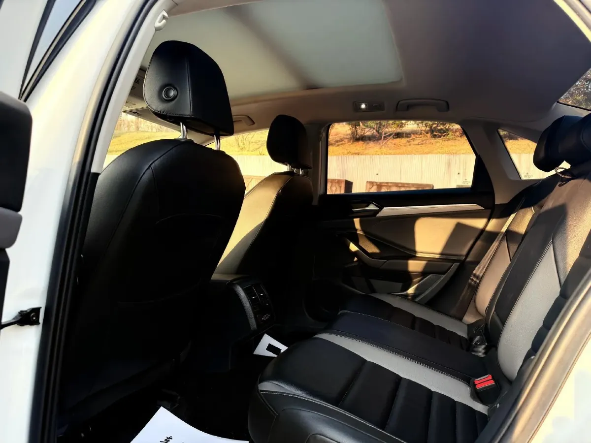 2021 Volkswagen Sagitar 1.4T 150HP L4 7DCT,autocango,china used car exporter,china ev exporter,chinese used car exporter,chinese used ev exporter