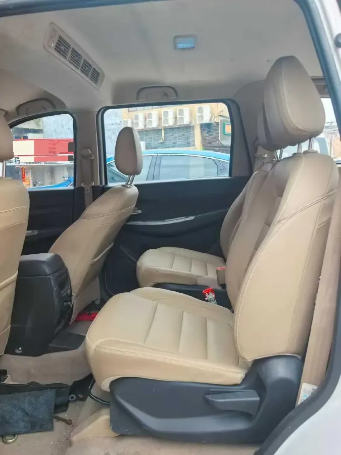 2018 WuLing HongGuang 1.5L 105HP L4 5MT,autocango,china used car exporter,china ev exporter,chinese used car exporter,chinese used ev exporter