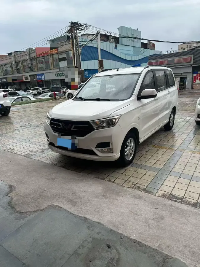 2018 WuLing HongGuang 1.5L 105HP L4 5MT,autocango,china used car exporter,china ev exporter,chinese used car exporter,chinese used ev exporter