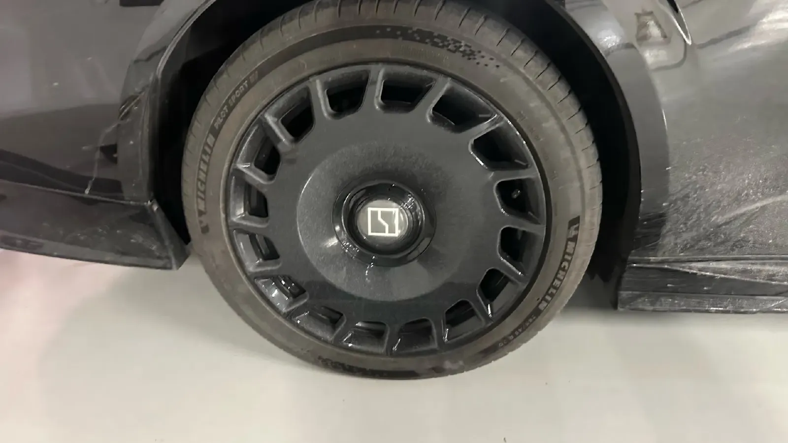 2024 Zeekr 009 BEV 108KWH,autocango,china used car exporter,china ev exporter,chinese used car exporter,chinese used ev exporter