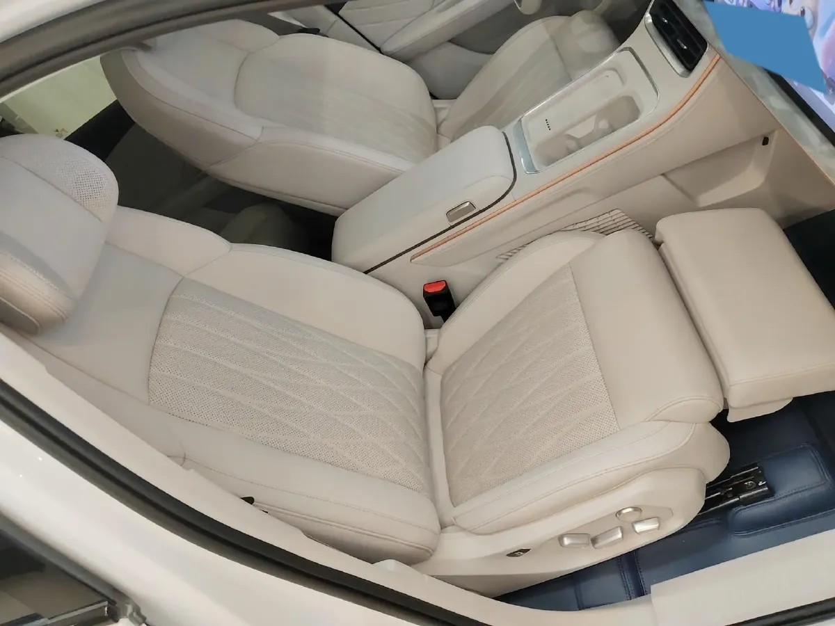 2024 Neta L 1.5L 91HP L4 REEV 40KWH,autocango,china used car exporter,china ev exporter,chinese used car exporter,chinese used ev exporter