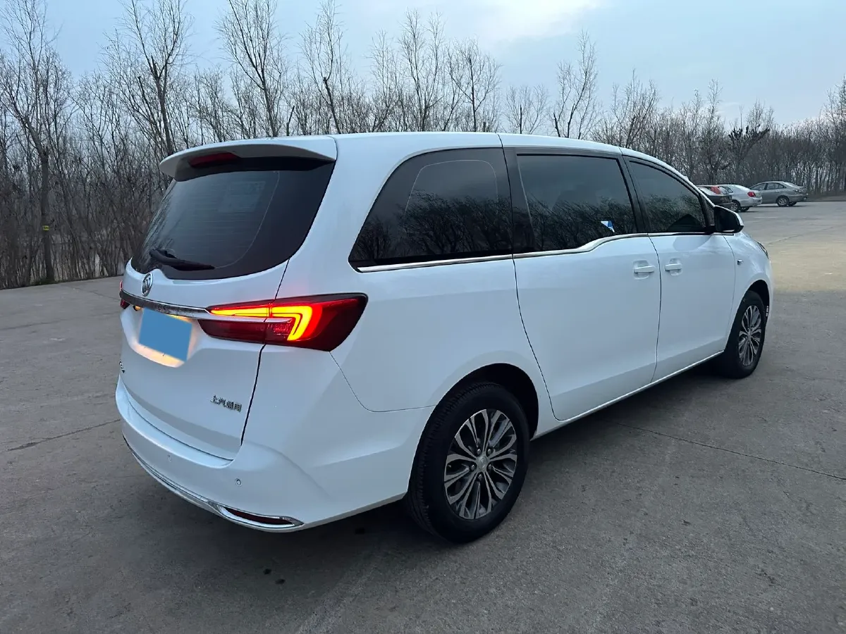 2022 Buick GL8 2.0T 237HP L4 9AT,autocango,china used car exporter,china ev exporter,chinese used car exporter,chinese used ev exporter