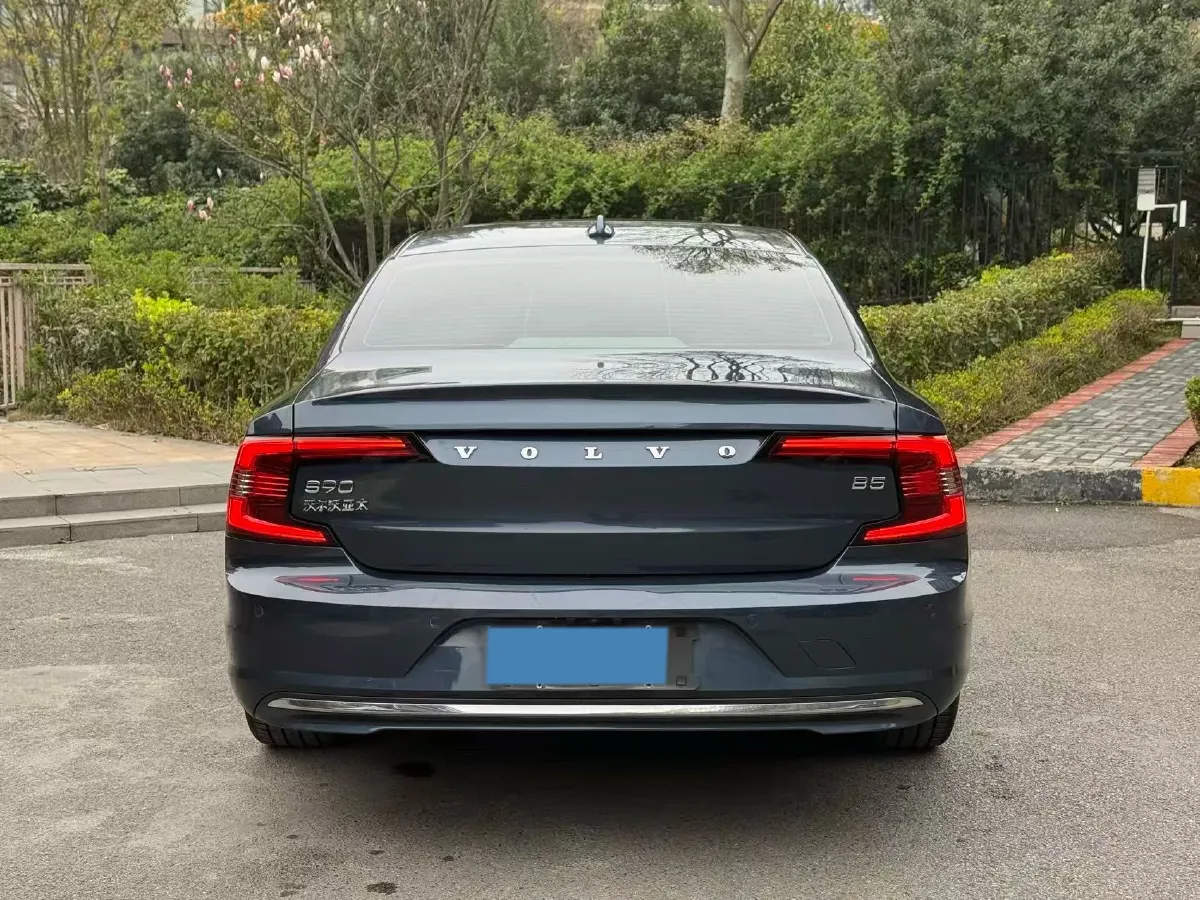 2022 Volvo S90 2.0T 250HP L4 8AT,autocango,china used car exporter,china ev exporter,chinese used car exporter,chinese used ev exporter