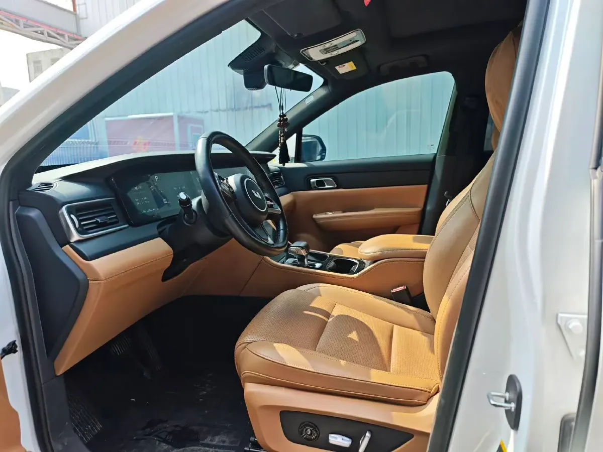 2021 Li ONE Range Extended 131HP REEV 40.5KWH,autocango,china used car exporter,china ev exporter,chinese used car exporter,chinese used ev exporter