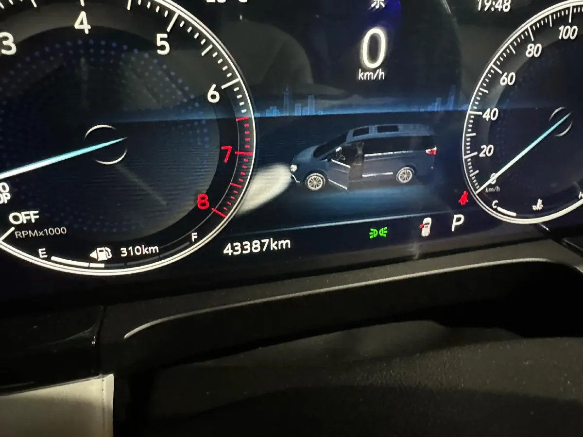 2021 Buick GL8 2.0T 237HP L4 9AT,autocango,china used car exporter,china ev exporter,chinese used car exporter,chinese used ev exporter