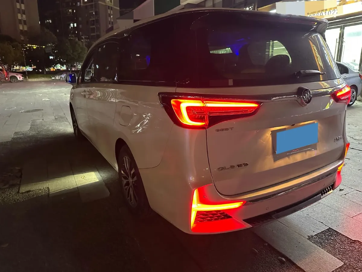 2021 Buick GL8 2.0T 237HP L4 9AT,autocango,china used car exporter,china ev exporter,chinese used car exporter,chinese used ev exporter