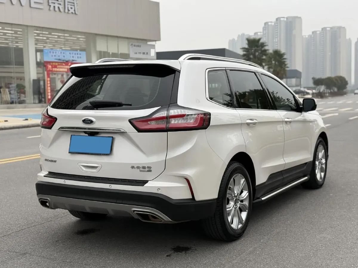 2020 Ford Edge 2.0T 245HP L4 8AT,autocango,china used car exporter,china ev exporter,chinese used car exporter,chinese used ev exporter