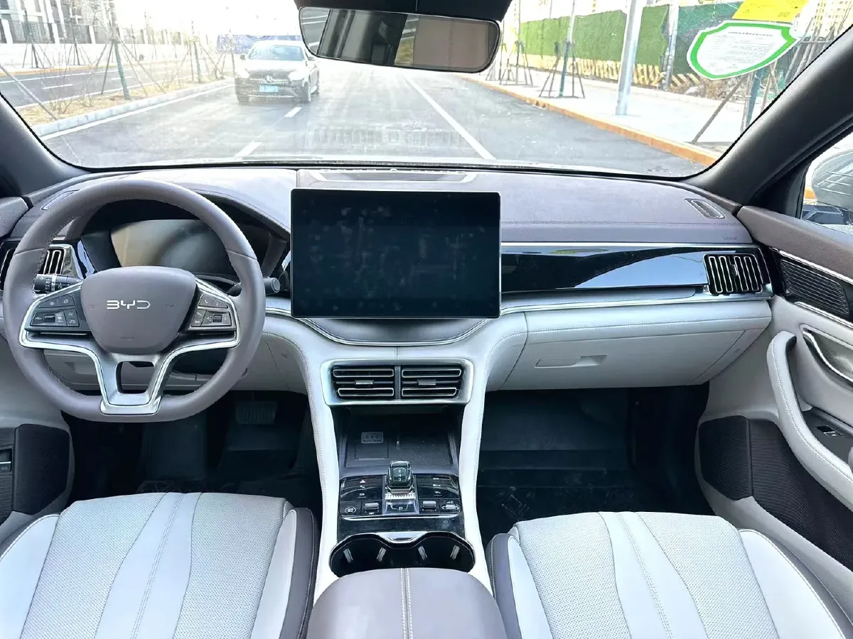 2024 BYD Dolphin BEV 44.928KWH,autocango,china used car exporter,china ev exporter,chinese used car exporter,chinese used ev exporter