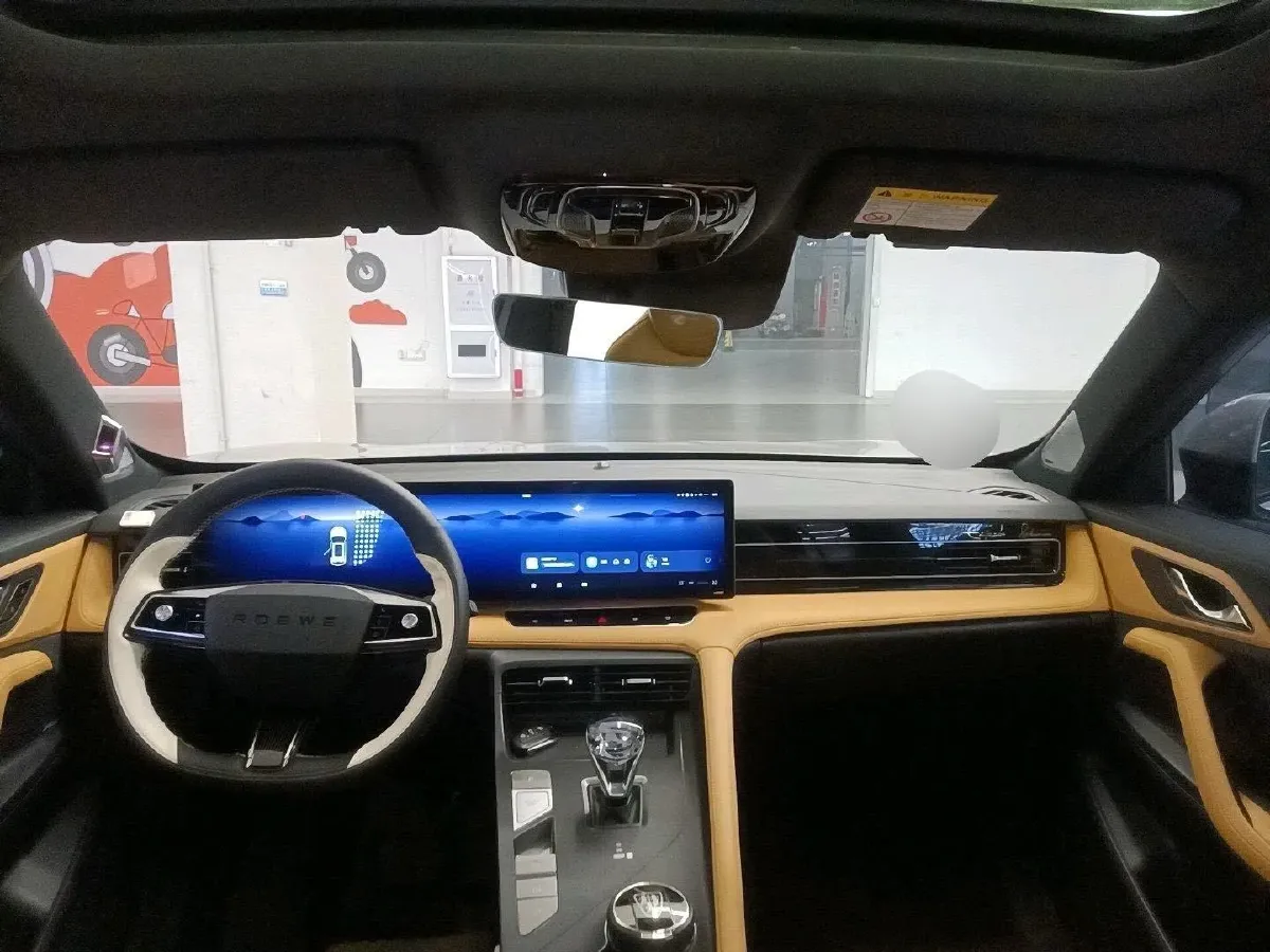 2023 Roewe RX5 1.5T 188HP L4 7DCT,autocango,china used car exporter,china ev exporter,chinese used car exporter,chinese used ev exporter