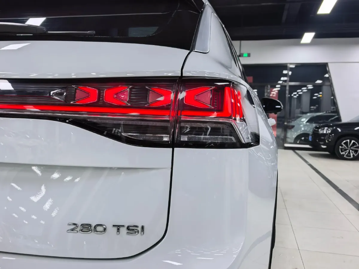 2023 Volkswagen Tayron 1.4T 150HP L4 7DCT,autocango,china used car exporter,china ev exporter,chinese used car exporter,chinese used ev exporter