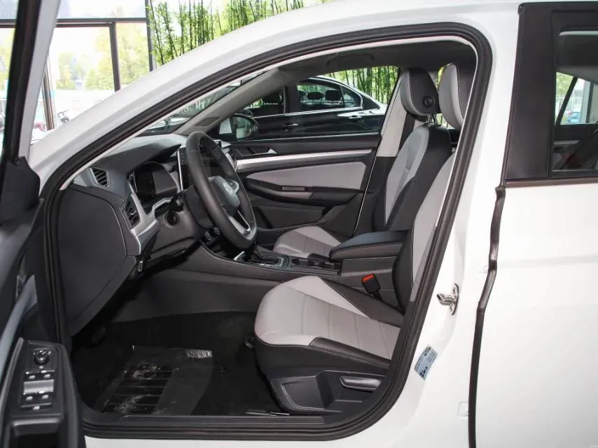 2025 Volkswagen Bora 1.2T 116HP L4 7DCT,autocango,china used car exporter,china ev exporter,chinese used car exporter,chinese used ev exporter